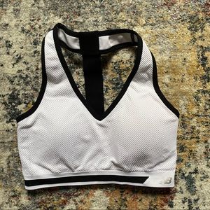 New balance sports bra